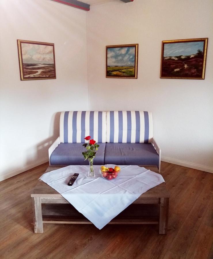 Inselhotel Kapitaen Tadsen / Amrum Небель Экстерьер фото